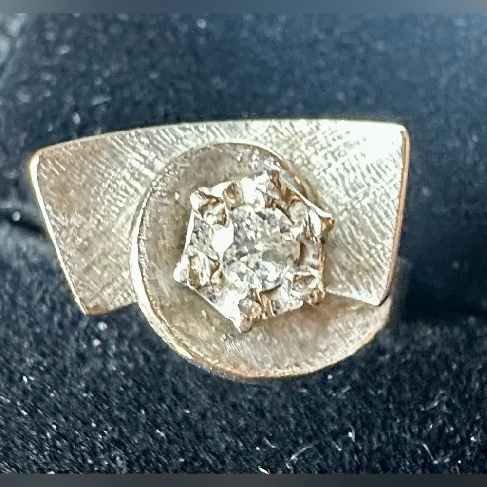 14k White Gold Diamond Ring Size 5 1/2 - Picture 13 of 13